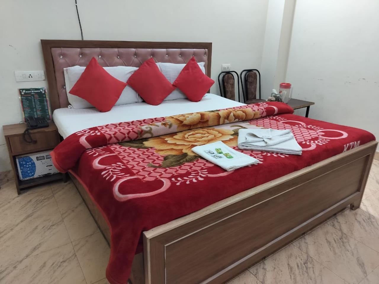 Hotel Holiday Inn Paradise Chandīgarh Εξωτερικό φωτογραφία