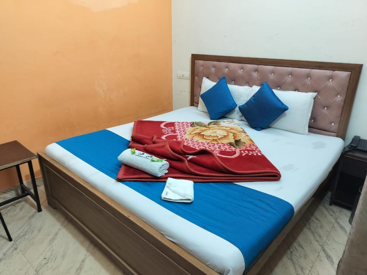 Hotel Holiday Inn Paradise Chandīgarh Εξωτερικό φωτογραφία