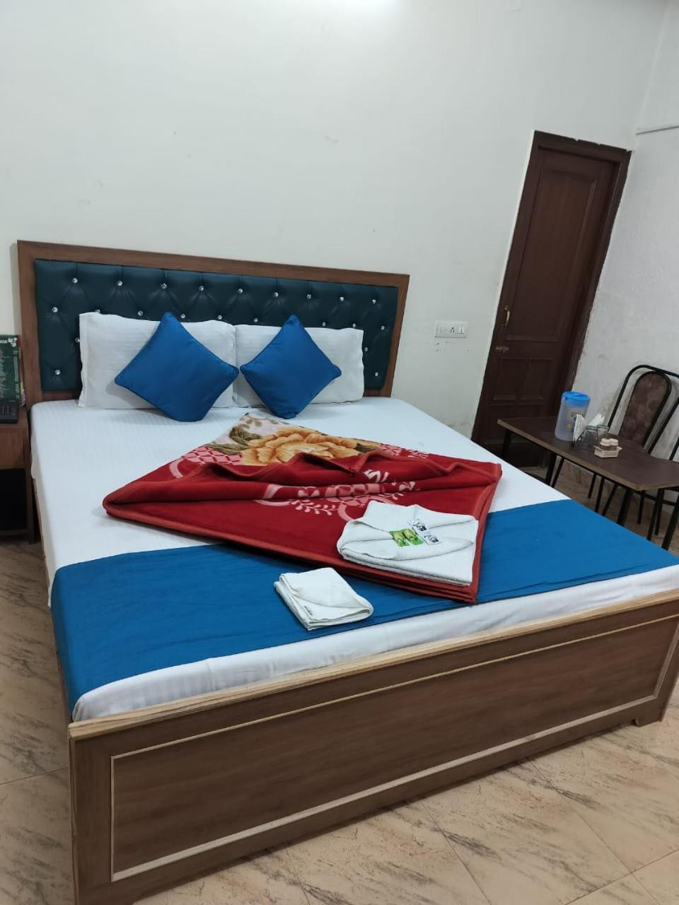 Hotel Holiday Inn Paradise Chandīgarh Εξωτερικό φωτογραφία