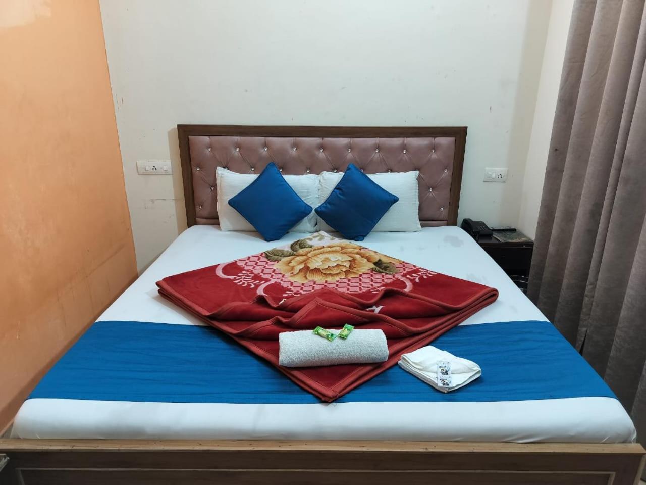Hotel Holiday Inn Paradise Chandīgarh Εξωτερικό φωτογραφία