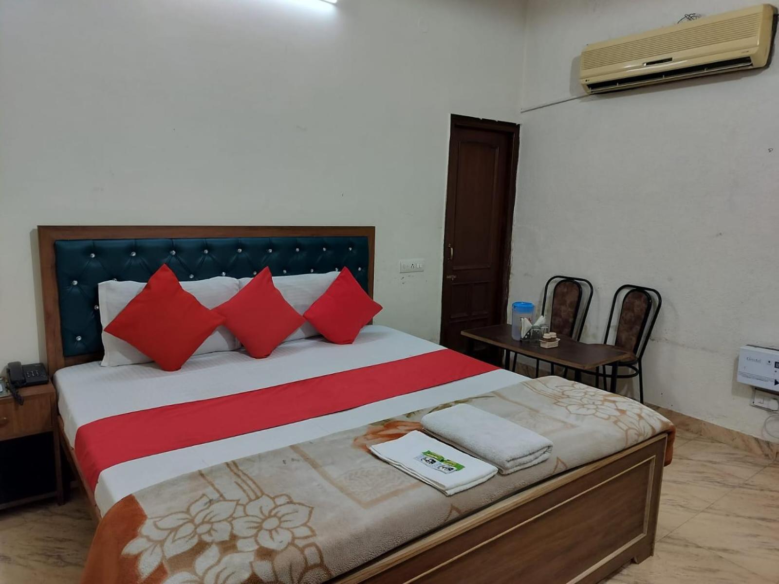 Hotel Holiday Inn Paradise Chandīgarh Εξωτερικό φωτογραφία